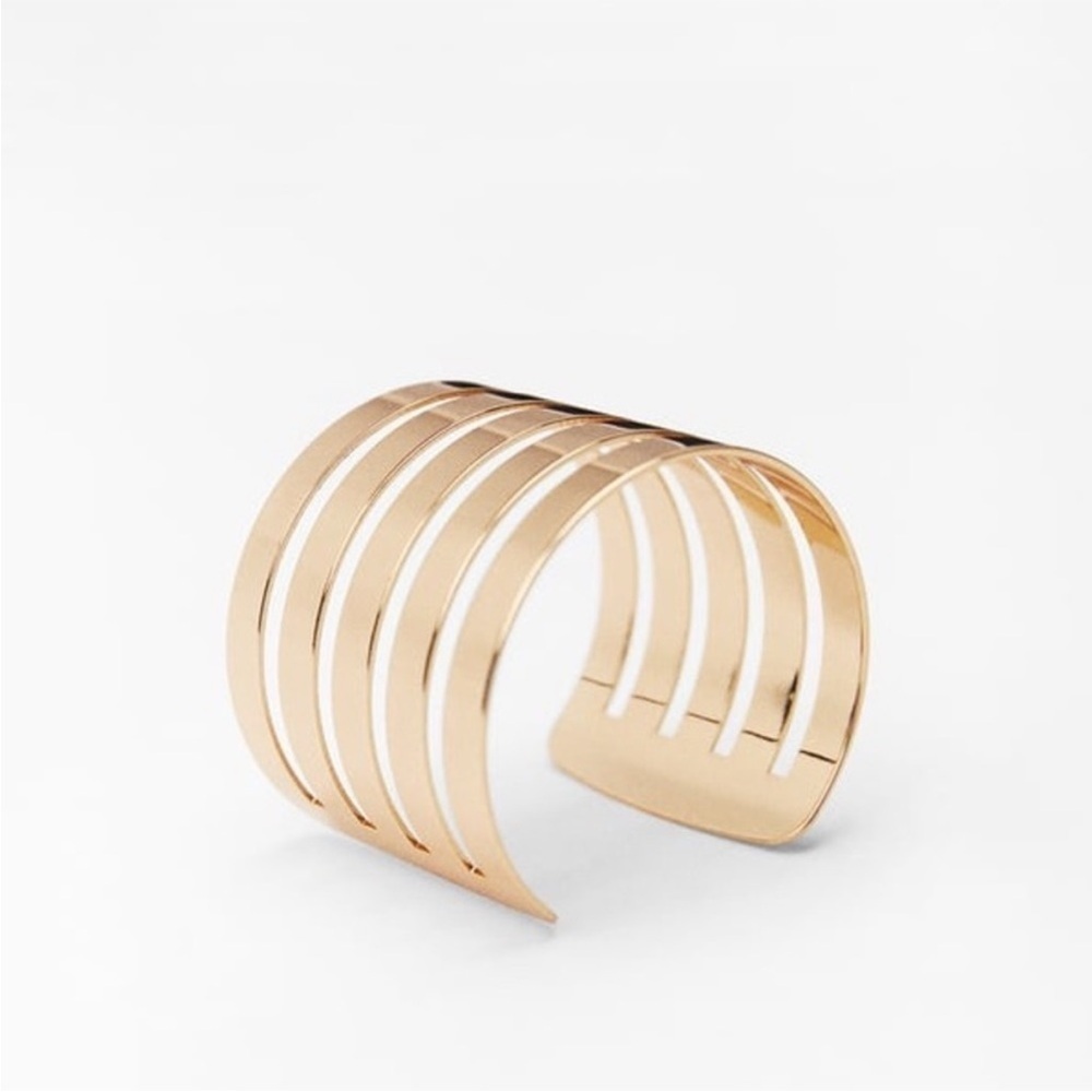 Zara Golden Pack of Two Metal Rigid Striped Armbands.New With Tags - Picture 5 of 8